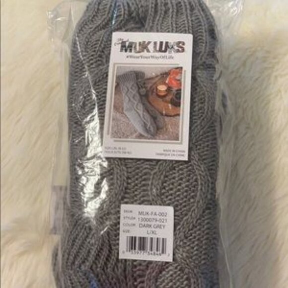 MUK LUKS Women's Pom Cabin Knit Socks - Picture 6 of 13